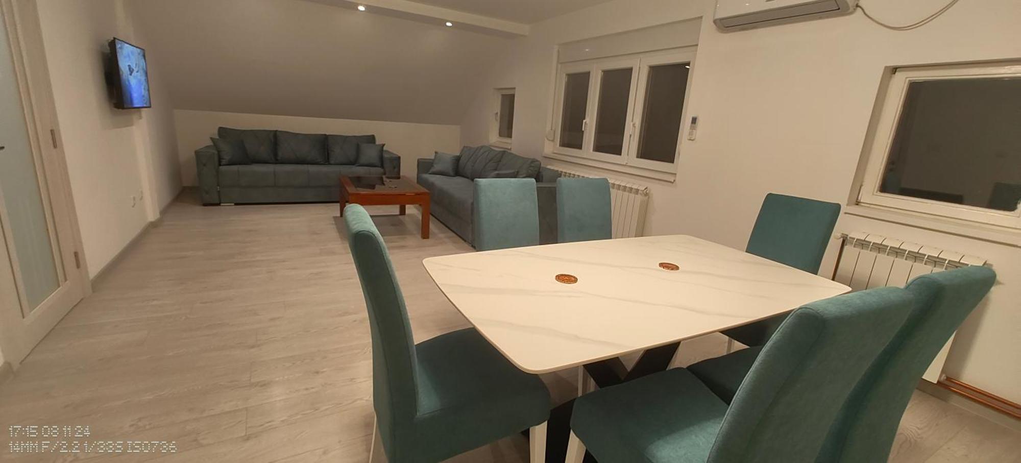 Privatna Soba Dusan Surčin Buitenkant foto